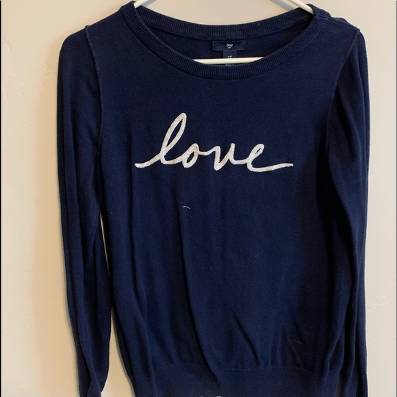 GAP Sweaters - Love sweater